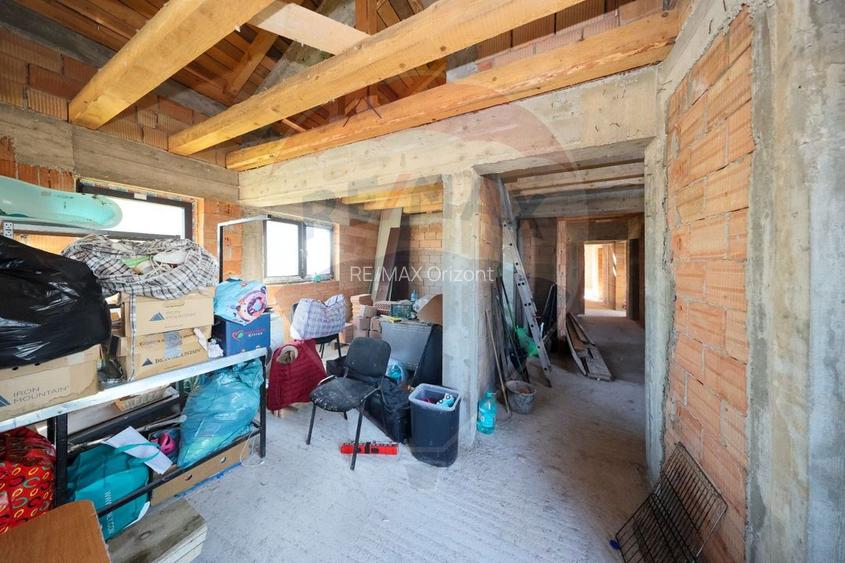 Oportunitate ideală - casa la roșu - compartimentare eficienta - 12