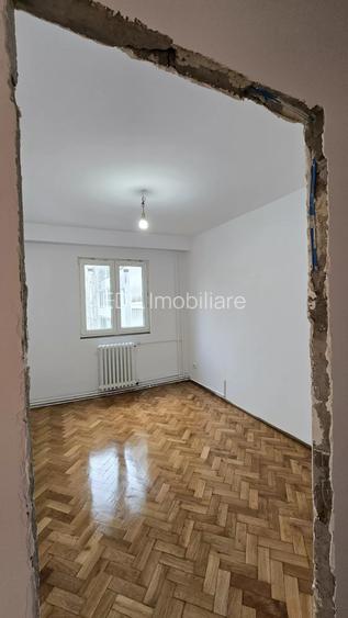 Apartament de vânzare, 3 camere, 70 mp, Mănăștur zona Piața Flora - 5