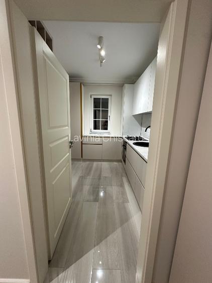 Proprietar- închiriez apartament cu o cameră, la parter cu gradins - 3