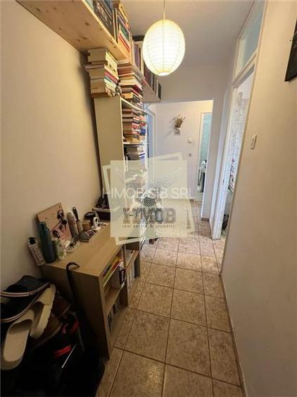 Vand apartament 2 camere decomandat cu balcon zona Dioda - 3