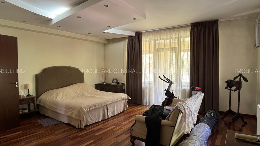 Vila lângă Școala Americană - 14