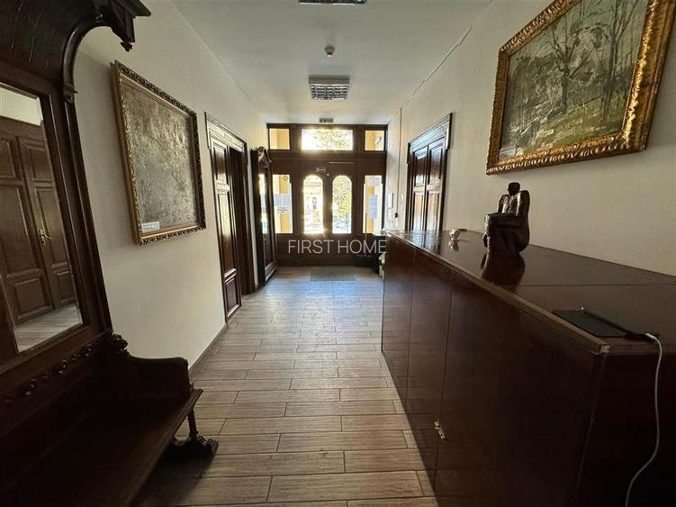 Cladire cu un aspect aparte de inchiriat in Centrul Focsaniului - 6