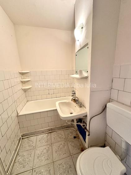 GARSONIERA DECOMANDATA I CETATE I 32 MP I ETAJ 2 I NERENOVATA I - 12