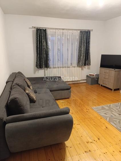 Casa Cisnadie etaj 1 integral cu intrare separata si curte comuna - 2