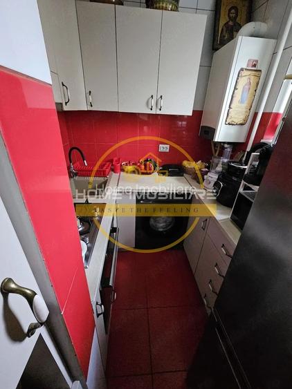 Apartament cu 3 camere / etajul 2 / 54mp/ zona Podu Ros - 4