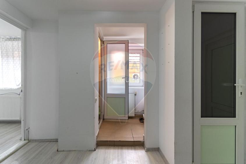 Garsonieră de închiriat– Strada Republicii 31/ Comision 0% - 6