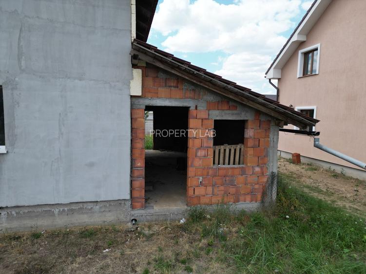 Casa la gri in Frumuseni - 4