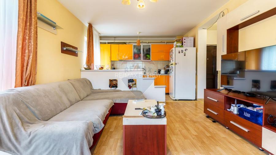 Apartament 2 camere, balcon 7 mp, parcare inclusa,  Comision 0% - 7