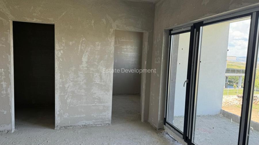 COMISION 0 - Casa individuala 4 camere 120 mp utili + GARAJ 467 teren - 13