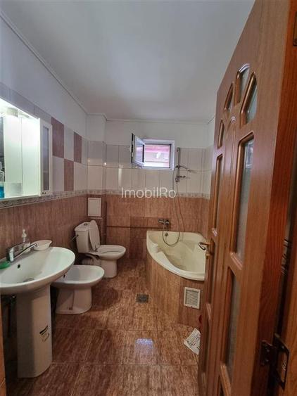 Casă de vânzare Iași-Capăt Cug-Valea Adâncă, la do - 13