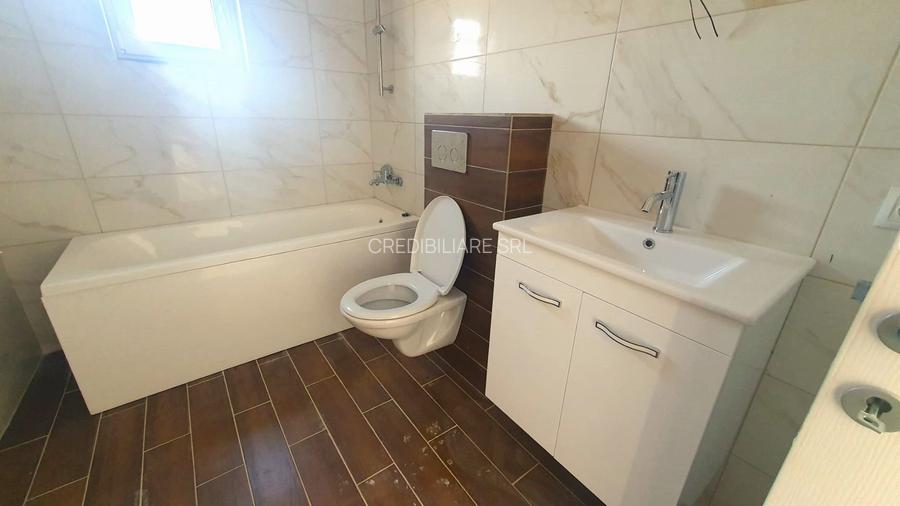 Case noi și ieftine, pe lacul Crevedia. - 8