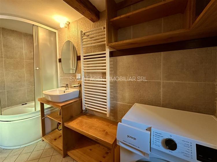 Apartament 1 camera pentru avocat sau locuinta.  Zona Ultracentrala, Bld. Revolu - 6