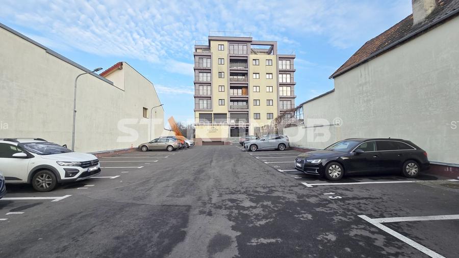 Apartament mobilat Central cu parcare - 13