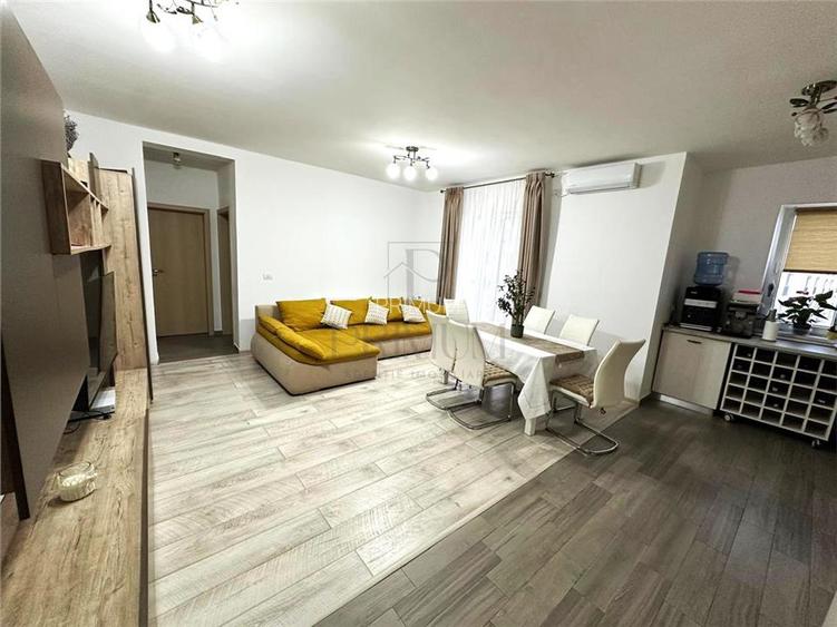 GIROC - 3 CAMERE - CENTRALA PROPRIE - CLIMA - LOC PARCARE - ETAJ 2 - 2