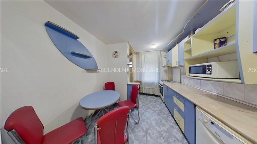 Decomandat, 3 camere, 2 bai, spatiu verde, mobilat, utilat, boxa, Faget, Brasov - 8