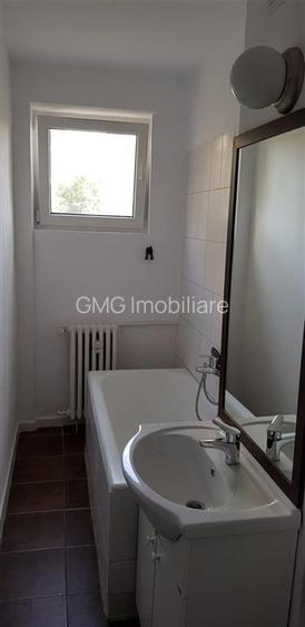 Garsoniera zona TITAN - 9