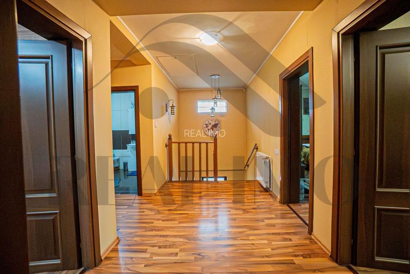 Vilă D+P+1E | 347 mp desfășurat | 487 mp teren | Ovidiu Sud - 18