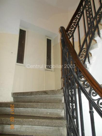 Cotroceni, Medicina, apartament interbelic, 4 camere, 1/3, stradal, luminos - 9