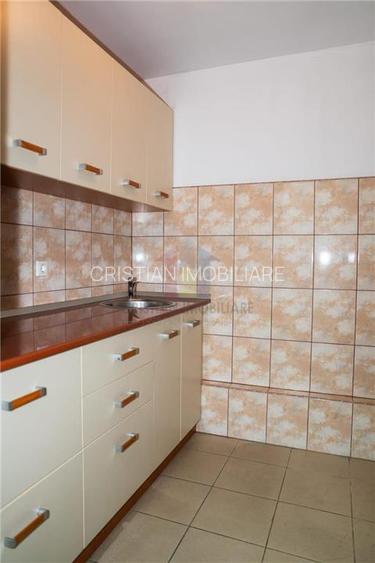 Hala industriala depozitare+ Birouri,425 mp, acces tir - Dorobantilor - 9