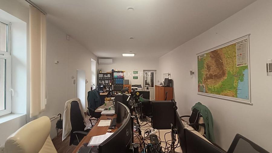 Spatiu de birou la casa cu parcari - 2