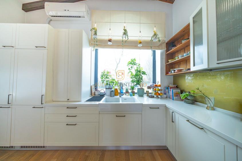 Resedinta spectaculoasa  – Vila exclusivista deschidere directa la lac - 10