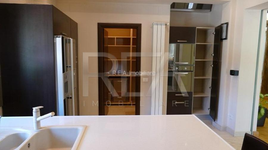 Vila Exclusivista | Piscina si 1877 m.p teren | Erou Iancu Nicolae - 19