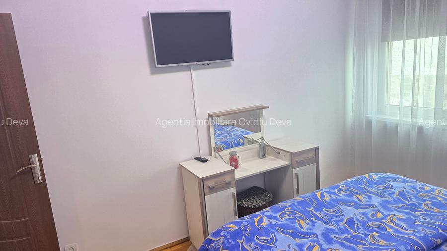 Inchiriez apartament 3 camere decomandat in Deva, zona ultracentrala (I. Maniu), - 9