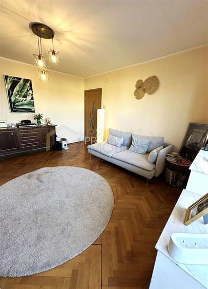 SIMION BARNUTIU - 3 cam - 2 bai - centrala proprie - ETAJ 2 - GARAJ SUB BLOC+BOX - 3