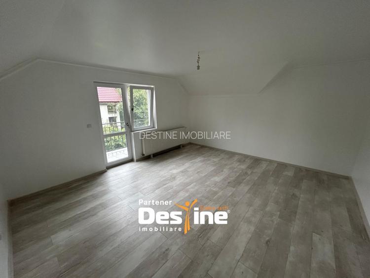 Casa individuala cu teren - 130mp utili 576 teren curte Acces rapid catre oras - 5