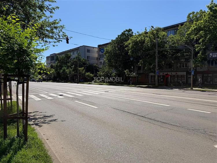 Apartament 2 camere DECOMANDAT, Podu Ros - BD. Nicolae Iorga - 2