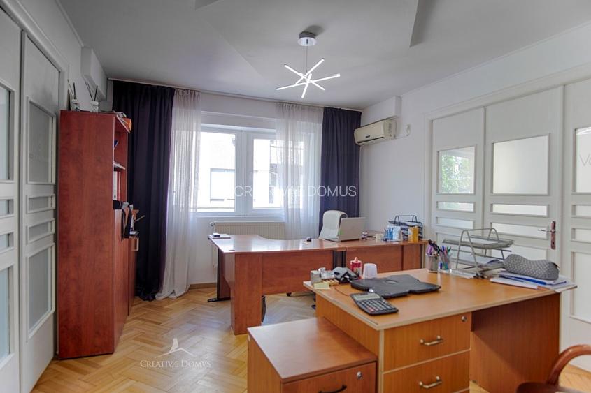 Piata Sf. Stefan - Calarasilor, Spatiu de birouri, 4 camere - 4