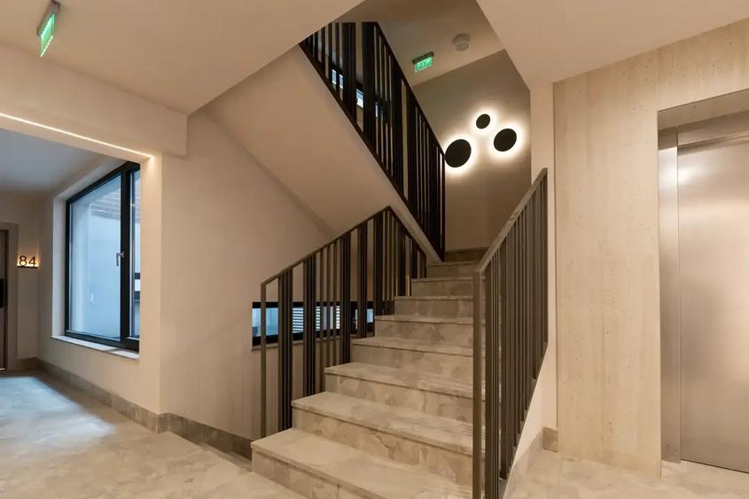 Apartament modern cu 3 camere și grădină privată. Mutare imediată