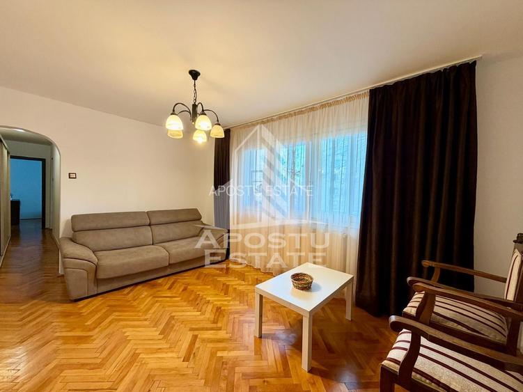Apartament 3 camere de vanzare, zona Circumvalatiunii, Timisoara - 2