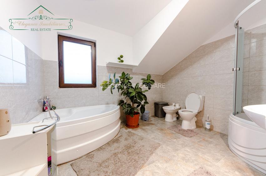 Vila cu 6 camere, zona Via Carmina Vladimirescu, Arad - 13