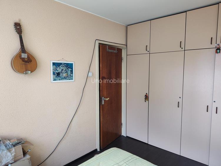 APARATORII PATRIEI  VANZARE 3 CAMERE  APARTAMENT - 6