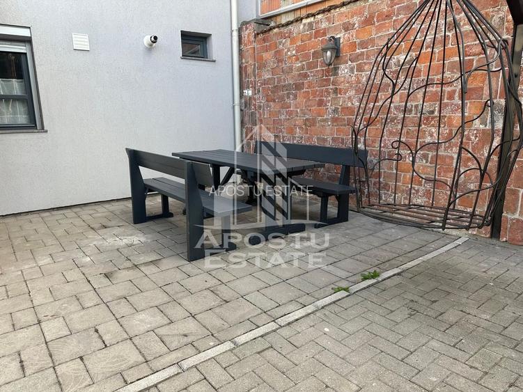 Casa individuala cu 4 camere,2 bai,mobilata,Calea Lipovei - 39