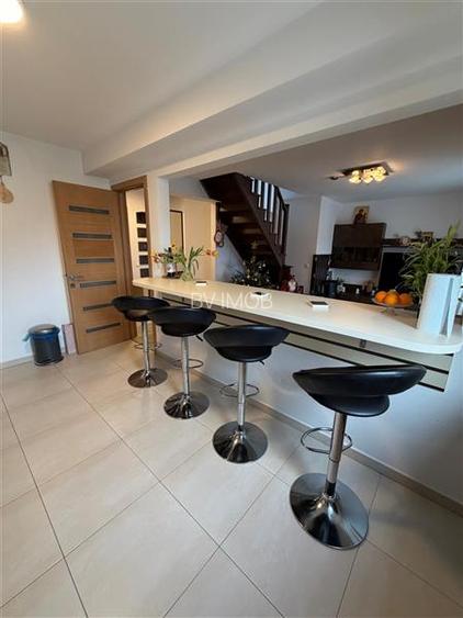 Vanzare apartament 4 camere pe 2 etaje, 3 bai, Urban Residence - 16