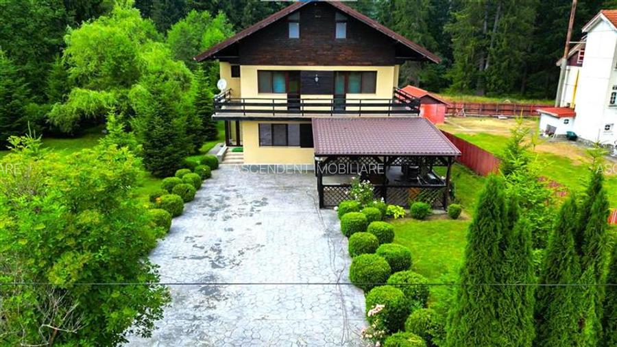 FILM!Refugiu elegant,cadru natural rar, vecinatati discrete,1.700 mp domeniu ver - 25