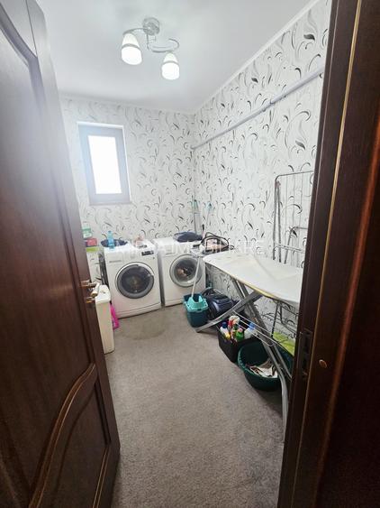 Vilă premium în Strejnicu | 8 camere | 345 mp utili | teren 595 mp - 51