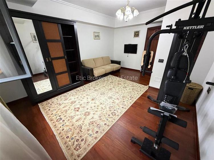 Vanzare apartament 4 camere, Nodrului, 180mp, la 1 minut de parc - 11