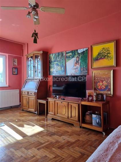 Apartament, 3 camere decomandate, RMB, Bacau. - 2