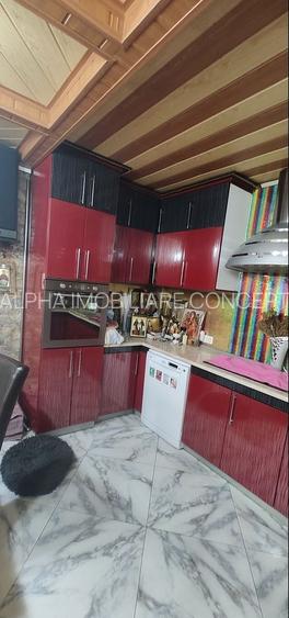 PENSIUNE+ SPATIU COMERCIAL - TROCADERO - 22