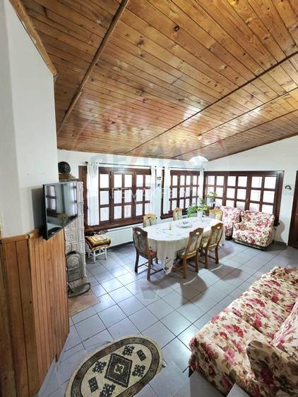 Casa cu 5 camere de vanzare in centrul orasului Talmaciu - 2