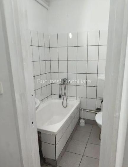 Garsoniera,Teiul Doamnei,Facultatea de Constructii,bl.reabilitat,et.3/10,Libera - 3
