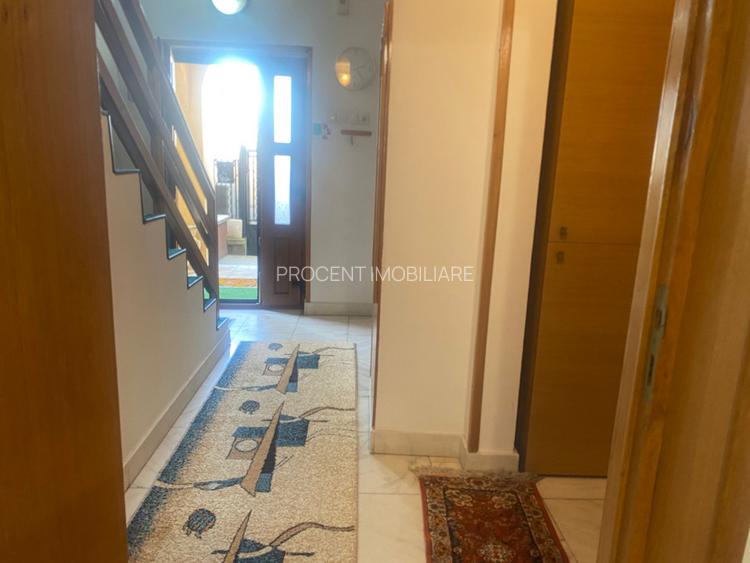 Vila  spațioasă de închiriat în centrul Brașovului - 13