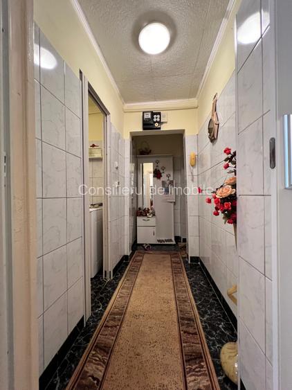 Apartament, in stare buna, zona Dacia, str. Labirint - 4