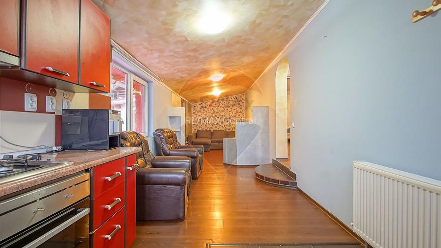 Casă cu 6 camere de vânzare în Azuga, Comision 0%! - 21