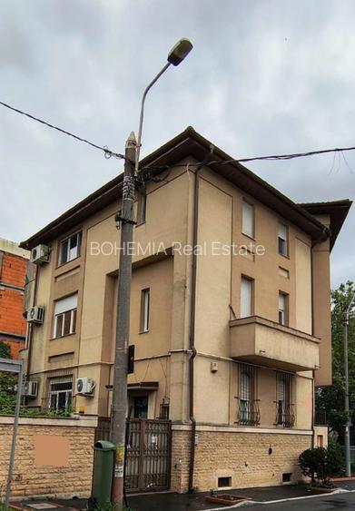Clădire ideală clinică medicală / birouri / sediu firmă - 9
