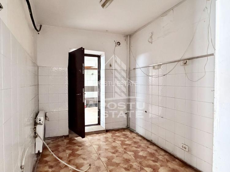 Casa de vanzare P+1E bulevardul Dambovita - 6
