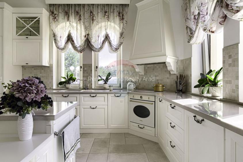 Stil si eleganta ! Vilă superba 320 mp cu teren 1728 mp in Mandruloc - 31